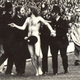 The more commonly seen cropped version of Bradshaw’s photo.